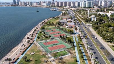 İzmir Büyükşehir Belediyesi tarafından kentteki spor tesislerinde bakım, onarım ve