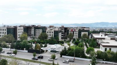 Bursa’daki devlet liselerinde okuyan 11. ve 12. sınıf öğrencileri, üniversite