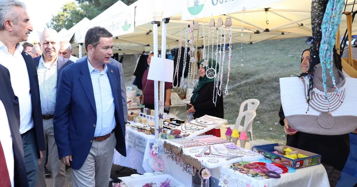 Bursa Osmangazi’de üreten kadınlar ürünlerini sergiledi