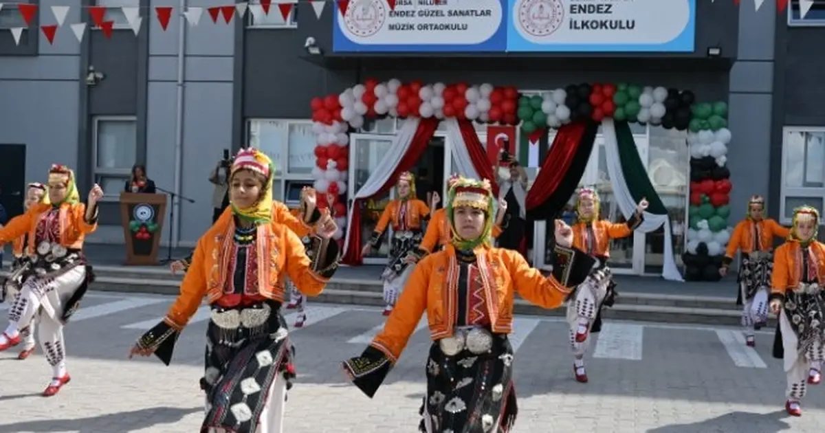 Bursa’da ilk ders zili Endez İlkokulu’nda çaldı
