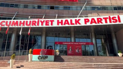 CHP Genel Başkan Yardımcısı Deniz Demir, Turgutlu’da öğrencilerin hedef olduğu