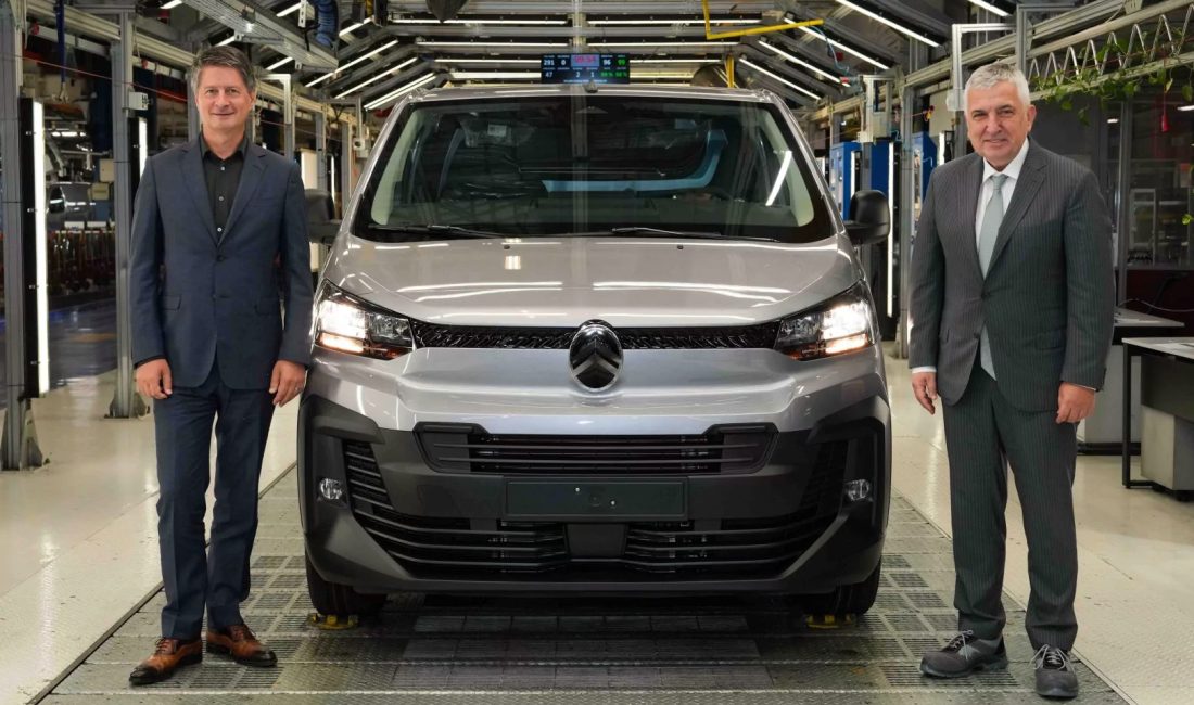 Citroën CEO’su Xavier Chardon, Türkiye ziyareti kapsamında Tofaş’ın Bursa Fabrikası’nı