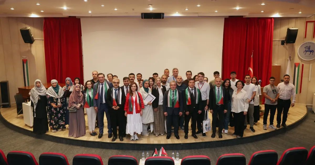 Yükseköğretim Kurulu (YÖK) öncülüğünde “Gazze İçin Bilim Kafe” temasıyla yürütülen