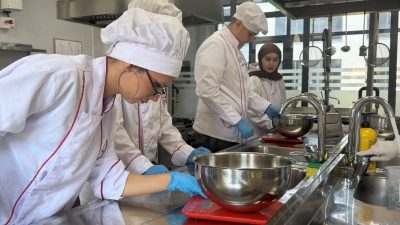 Kocaeli Büyükşehir Belediyesi bünyesinde faaliyet gösteren Gebze Beyaz Kalpler Eğitim