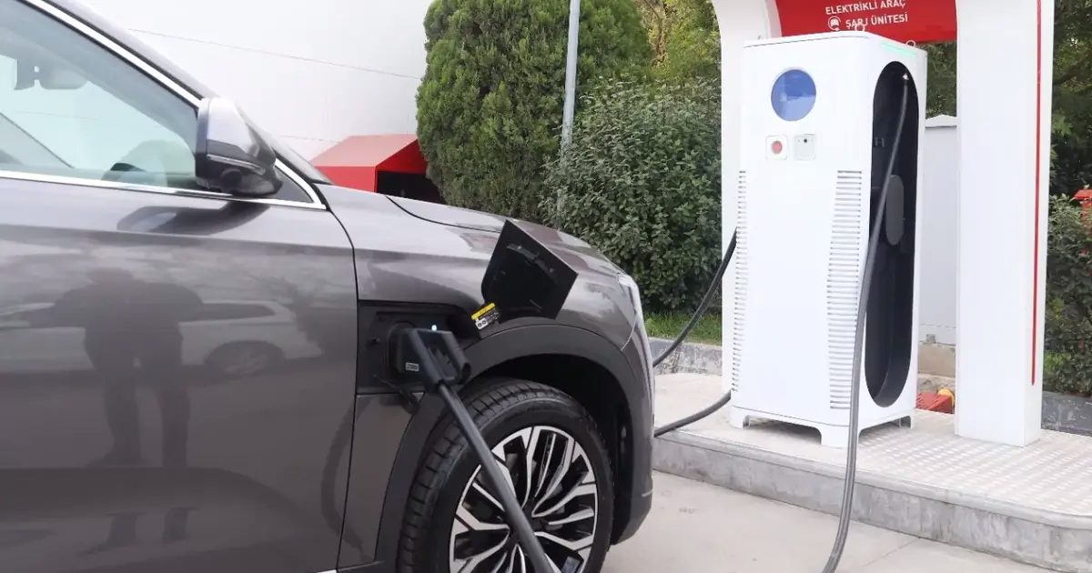 Elektrikli araçların evde şarj edilmesine yasak mı geldi? Açıklama İletişim’den yapıldı