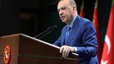 Cumhurbaşkanı Recep Tayyip Erdoğan, sermaye piyasalarında yaşanan gelişmelere ilişkin açıklamalarda