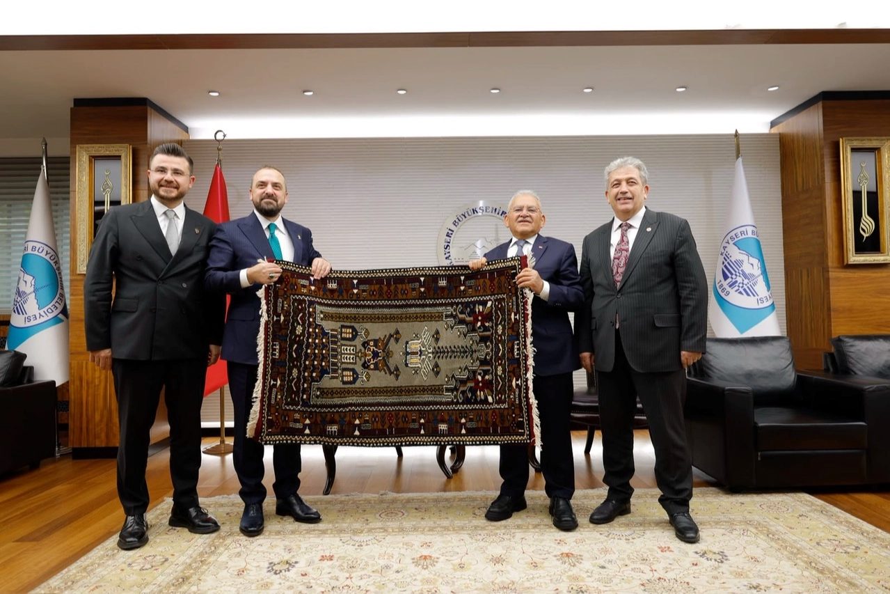KAYSERİ (İGFA) - Kayseri Büyükşehir Belediye Başkanı Dr. Memduh Büyükkılıç,