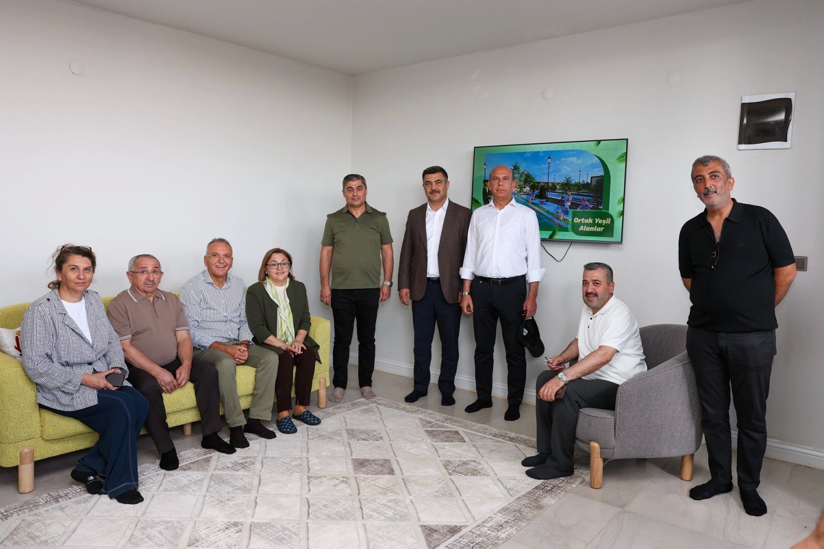 Gaziantep Büyükşehir Belediye Başkanı Fatma Şahin, Bahçelievler projesinin örnek dairesini