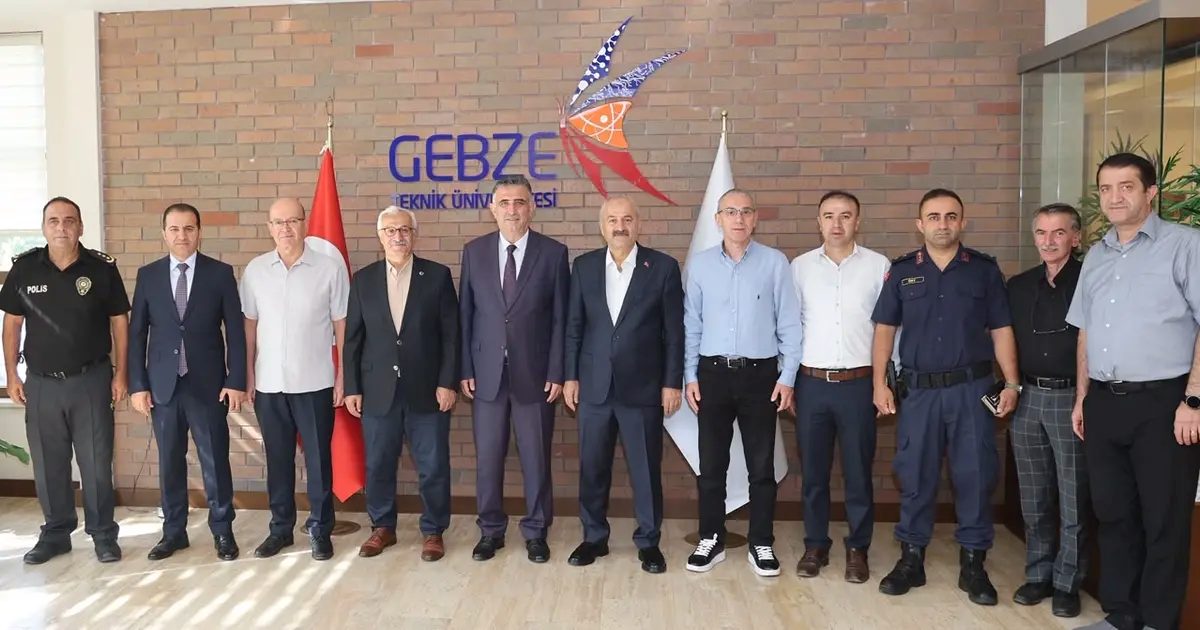 Gebze’de Başkan Büyükgöz’den Rektör Mantar’a ‘hayırlı olsun’ ziyareti