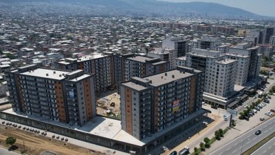 Bursa'da Yıldırım Belediyesi, ilçenin dört bir yanında hayata geçirdiği yatırımlarla