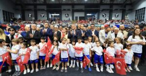 İstanbul Büyükşehir Belediyesi (İBB), kent genelindeki spor tesislerini modernize ederek