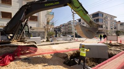İzmir Büyükşehir Belediyesi’nin yürüttüğü Tire’deki altyapı ve üstyapı çalışmalarını kapsayan