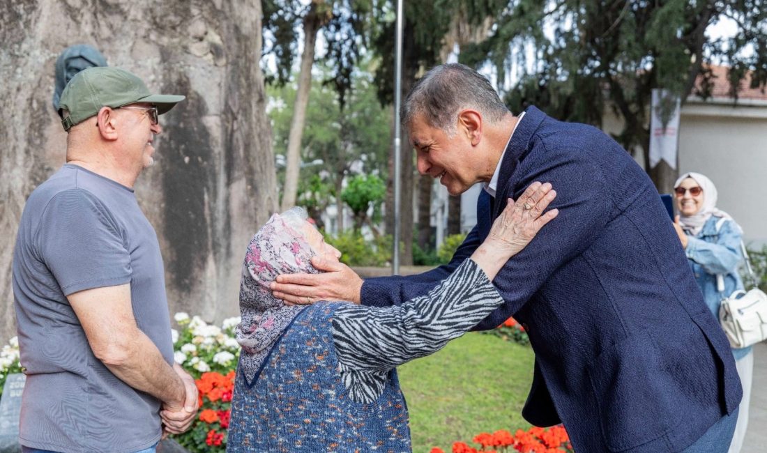İzmir Büyükşehir Belediyesi’nin emeklilere yönelik aylık alışveriş ve kira desteği