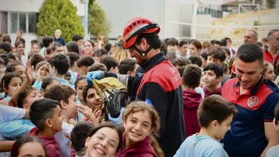 İtfaiye Haftası etkinlikleri kapsamında İzmir Büyükşehir Belediyesi İtfaiye Dairesi Başkanlığı