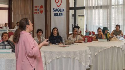 Erken yaşta ve zorla evliliklerin önlenmesi amacıyla İzmir Büyükşehir Belediyesi