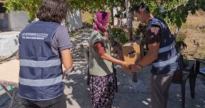 İzmir Büyükşehir Belediyesi, sosyal destek hizmetlerinden yararlanma şartlarını taşımasına rağmen