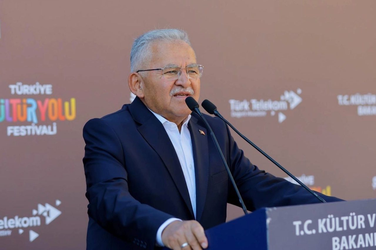 Kayseri Büyükşehir Belediyesi, Başkan Dr. Memduh Büyükkılıç’ın talimatlarıyla üniversitede öğrencisi