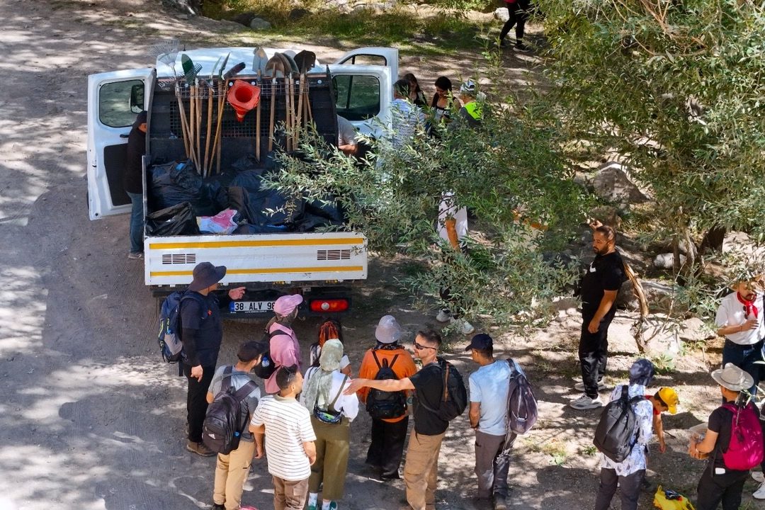 Kayseri Büyükşehir Belediyesi ve Kayseri Social Kulübü iş birliğiyle, çevre