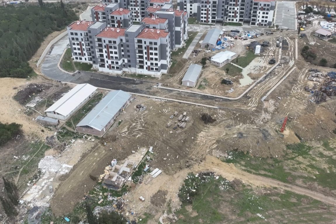 Kocaeli Büyükşehir Belediyesi, kaçak hafriyat dökümüne yönelik denetimlerini sürdürüyor. Bu