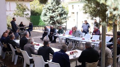 Kocaeli İzmit Belediye Başkan Yardımcısı Hamit İlker Ulusoy ve beraberindeki