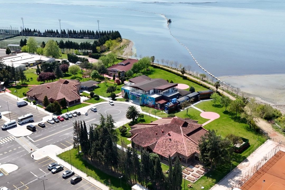 Kocaeli Büyükşehir Belediyesi’nin kadınlara ve ailelere yönelik hayata geçirdiği “Gönül