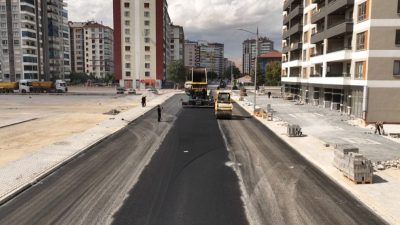 Konya'da Selçuklu Belediyesi Fen İşleri Müdürlüğü ekipleri Kılınçarslan Mahallesi Denizli