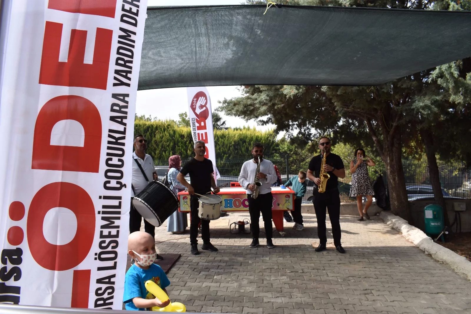 Bursa LÖDER, Özhan Market ve İdris Doğrul desteğiyle lösemili ve
