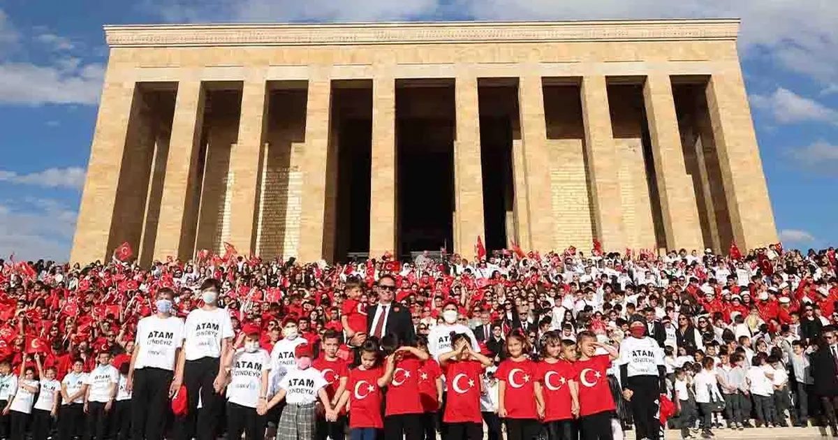 LÖSEV’den Atatürk’ün huzuruna davet