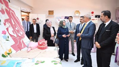 Malatya Büyükşehir Belediye Başkanı Sami Er, kadınların ürettiği ürünlerin ücretsiz