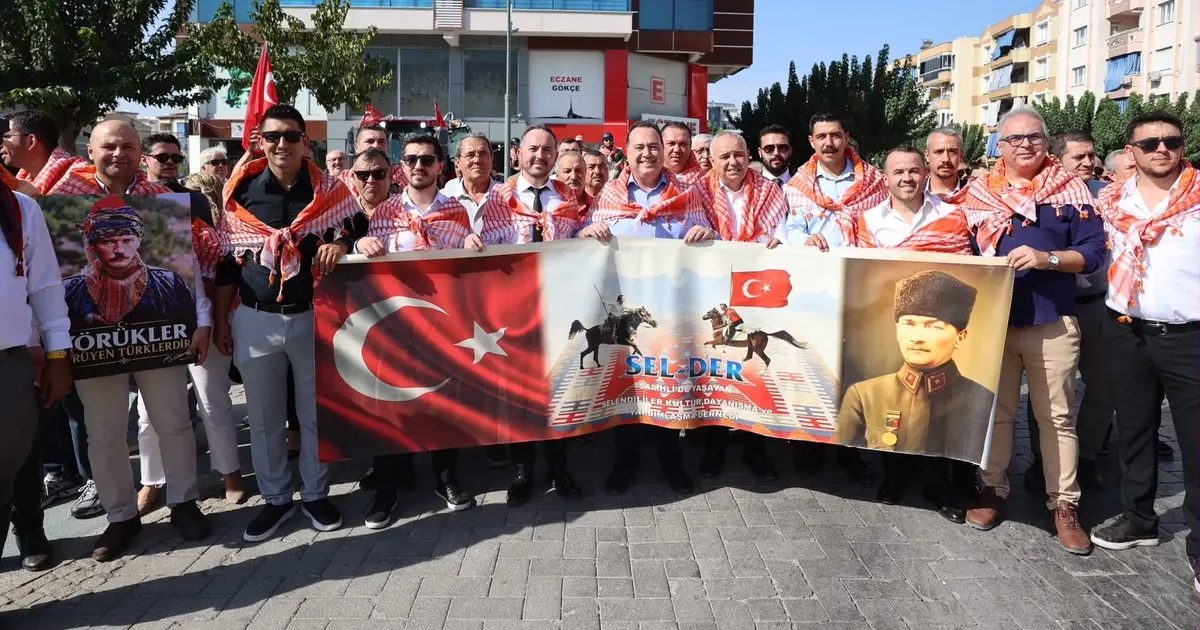 Manisa Salihli’de yaşayan Selendililerden keşkek ve ciritli buluşma