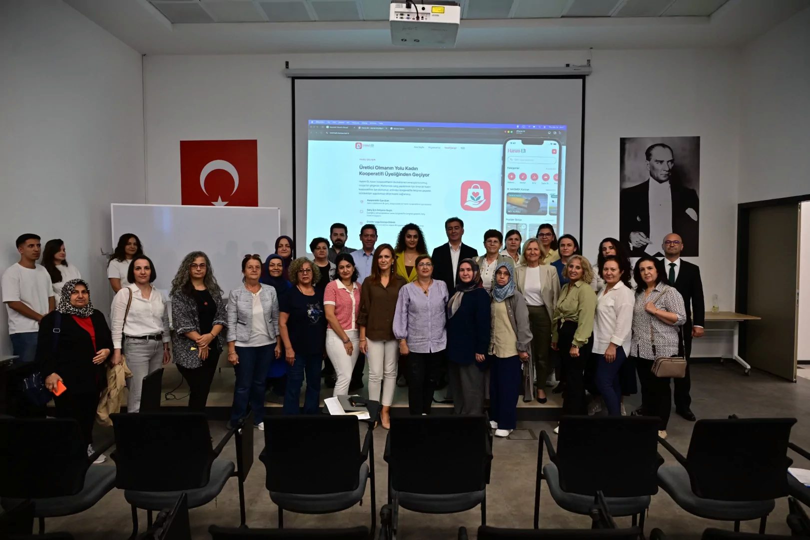 Manisa Büyükşehir Belediyesi, kadın kooperatiflerinin ürünlerini daha geniş kitlelere ulaştırmak