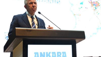 Ankara Büyükşehir Belediye Başkanı Mansur Yavaş, yaptığı açıklamayla CHP üyeliğinden