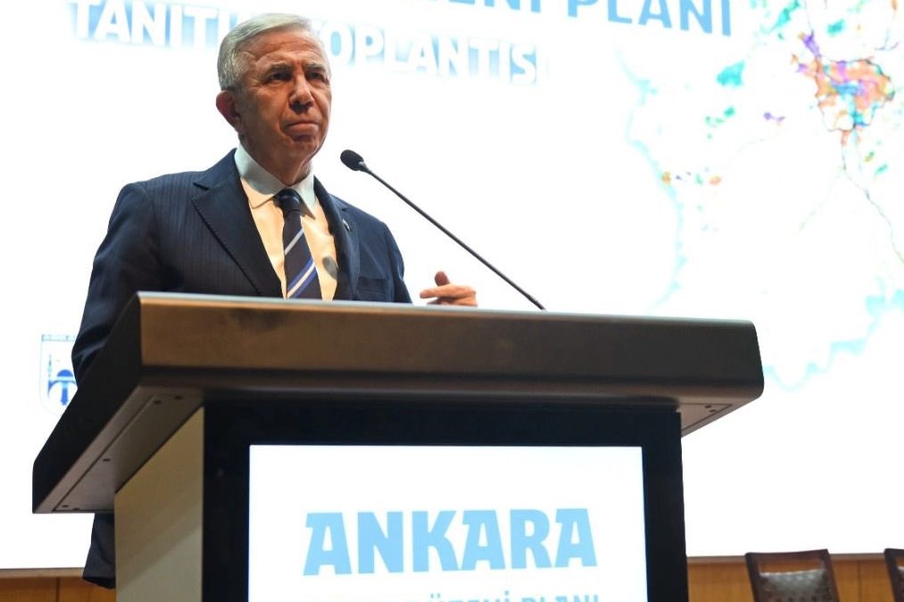 Ankara Büyükşehir Belediye Başkanı Mansur Yavaş, yaptığı açıklamayla CHP üyeliğinden