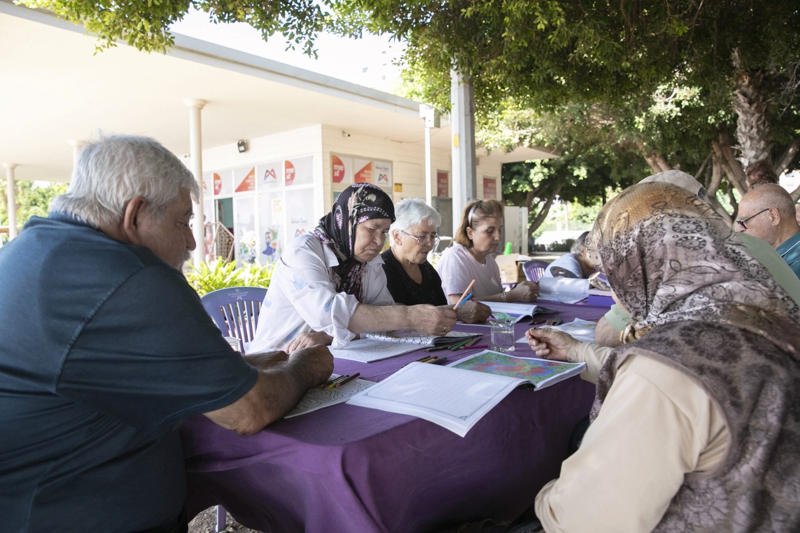 Mersin Büyükşehir Belediyesi Sağlık İşleri Dairesi Başkanlığı bünyesinde hizmet veren