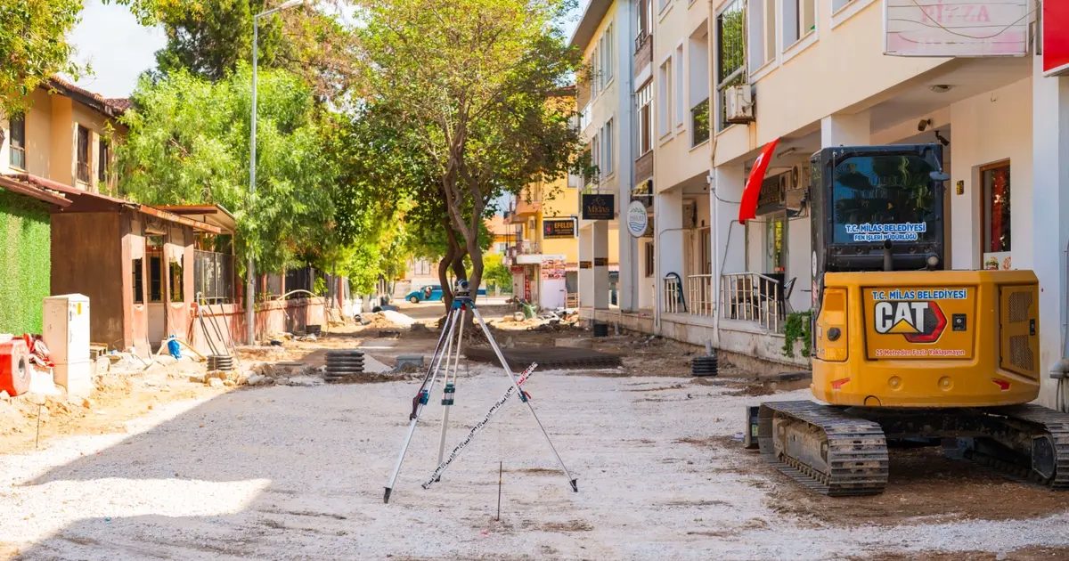Muğla'nın Milas ilçesi genelinde ulaşım konforunu artırmak ve mahallelerin çehresini