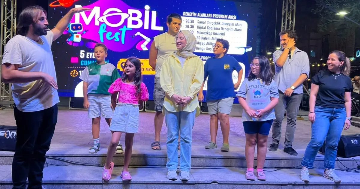 Mudanya’da Büyükşehir’den bilim dolu gece