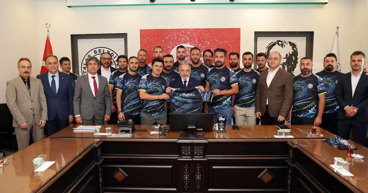 Mustafa Yalçın’dan gururlandıran boat takımına tebrik