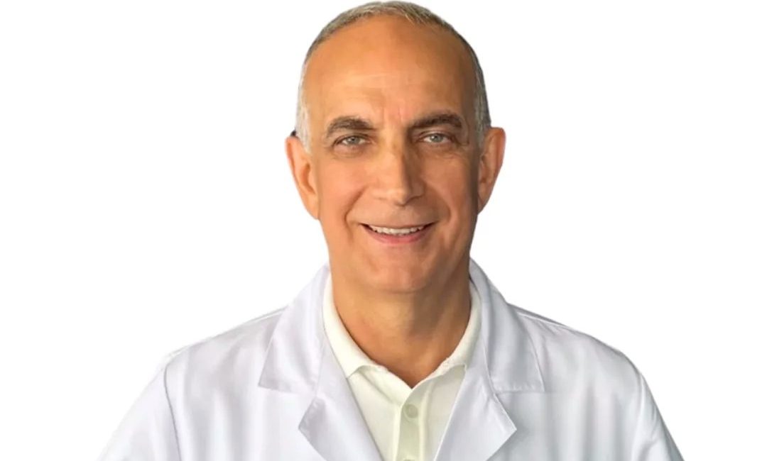 Op. Dr. Şeref Kayabaş, göz hastalıklarında erken tanının görme kaybını