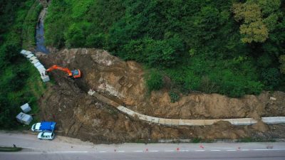 Ordu Büyükşehir Belediyesi Fatsa ilçesi Ayazlı Mahallesi’nde bulunan derede baks