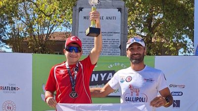 Ordu Büyükşehir Belediye Spor Kulübü’nün paratriatlon sporcusu Yusuf Efe Gündüz,