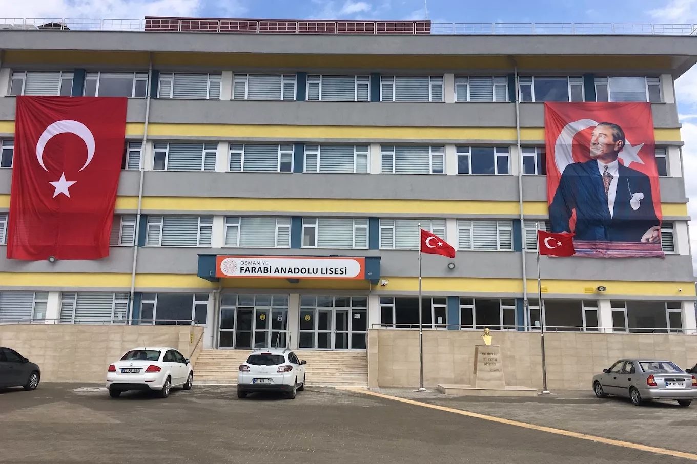 Osmaniye’nin Çardak köyündeki Farabi Anadolu Lisesi’nde Türk dili ve edebiyatı