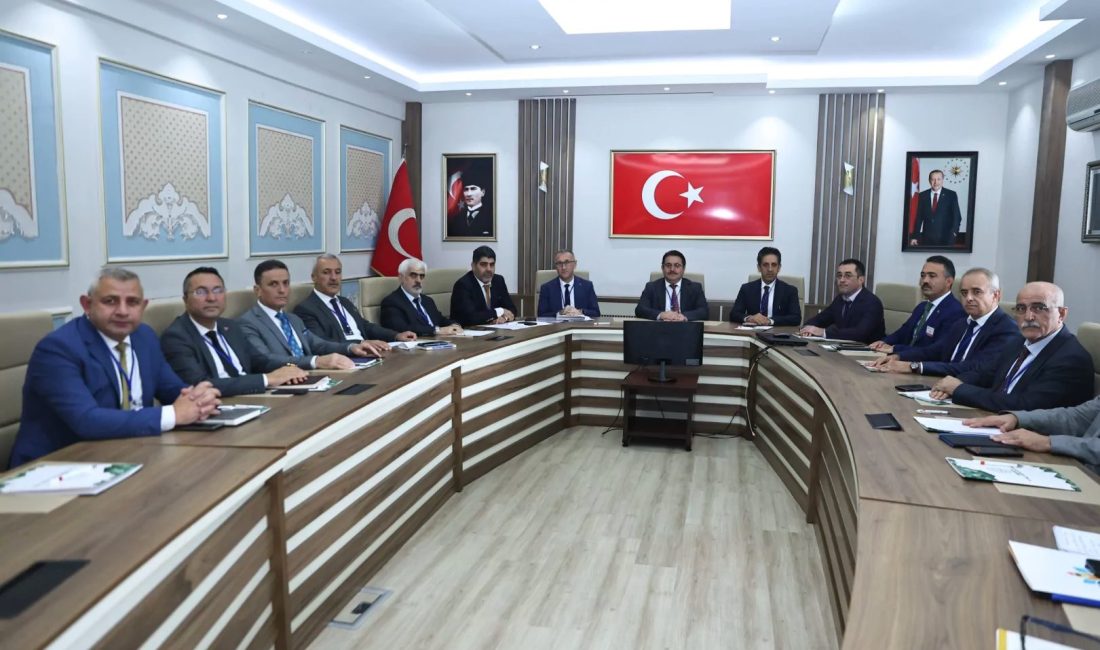 Sakarya’da yeni eğitim dönemi için yapılan değerlendirme toplantısında, il ve