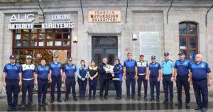 Trabzon Büyükşehir Belediye Başkanı Ahmet Metin Genç, Zabıta Haftası'nı kutlayarak