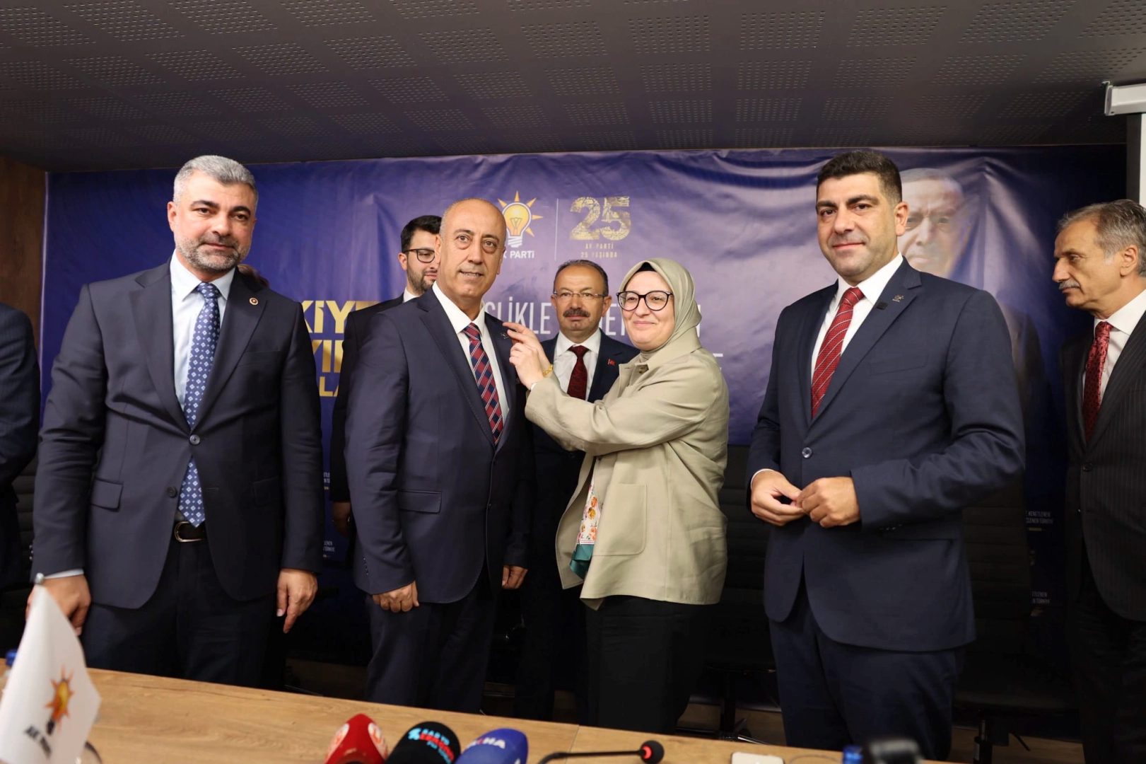 Mardin siyasetinde hareketli saatler yaşandı. Yeniden Refah Partisi Mardin İl