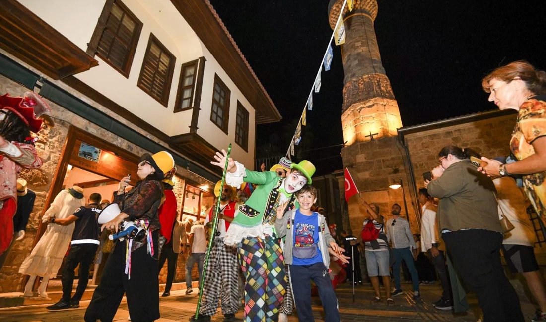 Antalya Muratpaşa Belediyesi’nin bu yıl 11’incisini düzenlediği Uluslararası Kaleiçi Old