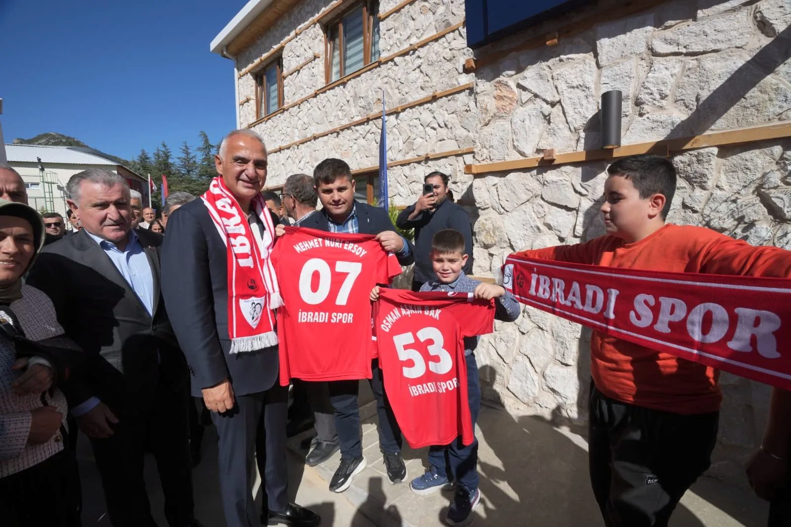 Kültür ve Turizm Bakanı Mehmet Nuri Ersoy, Antalya’nın İbradı ilçesinde