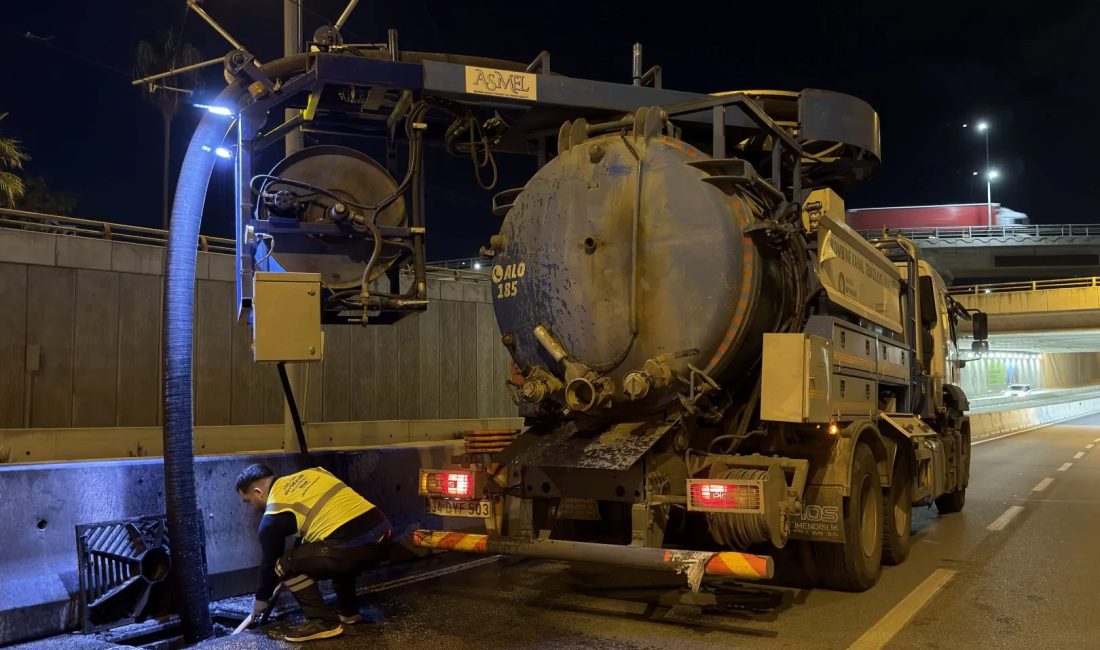 Antalya Büyükşehir Belediyesi ASAT Genel Müdürlüğü, merkez ilçelerde yağmur suyu
