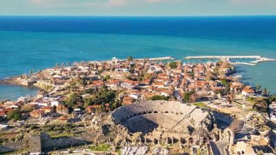 Antalya'nın 2026 yılının ilk dokuz ayında 12,4 milyon yabancı turist