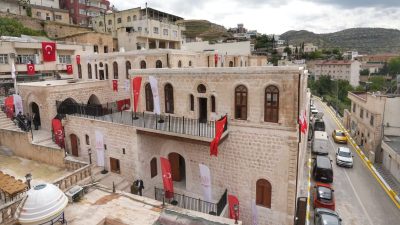 Kültür ve Turizm Bakanı Mehmet Nuri Ersoy, Nobel ödüllü bilim