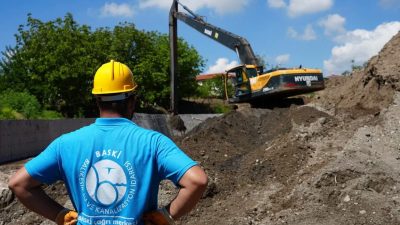 Balıkesir’in Karesi ilçesine bağlı Ortaca Mahallesi’nde vatandaşların çilesi haline gelen